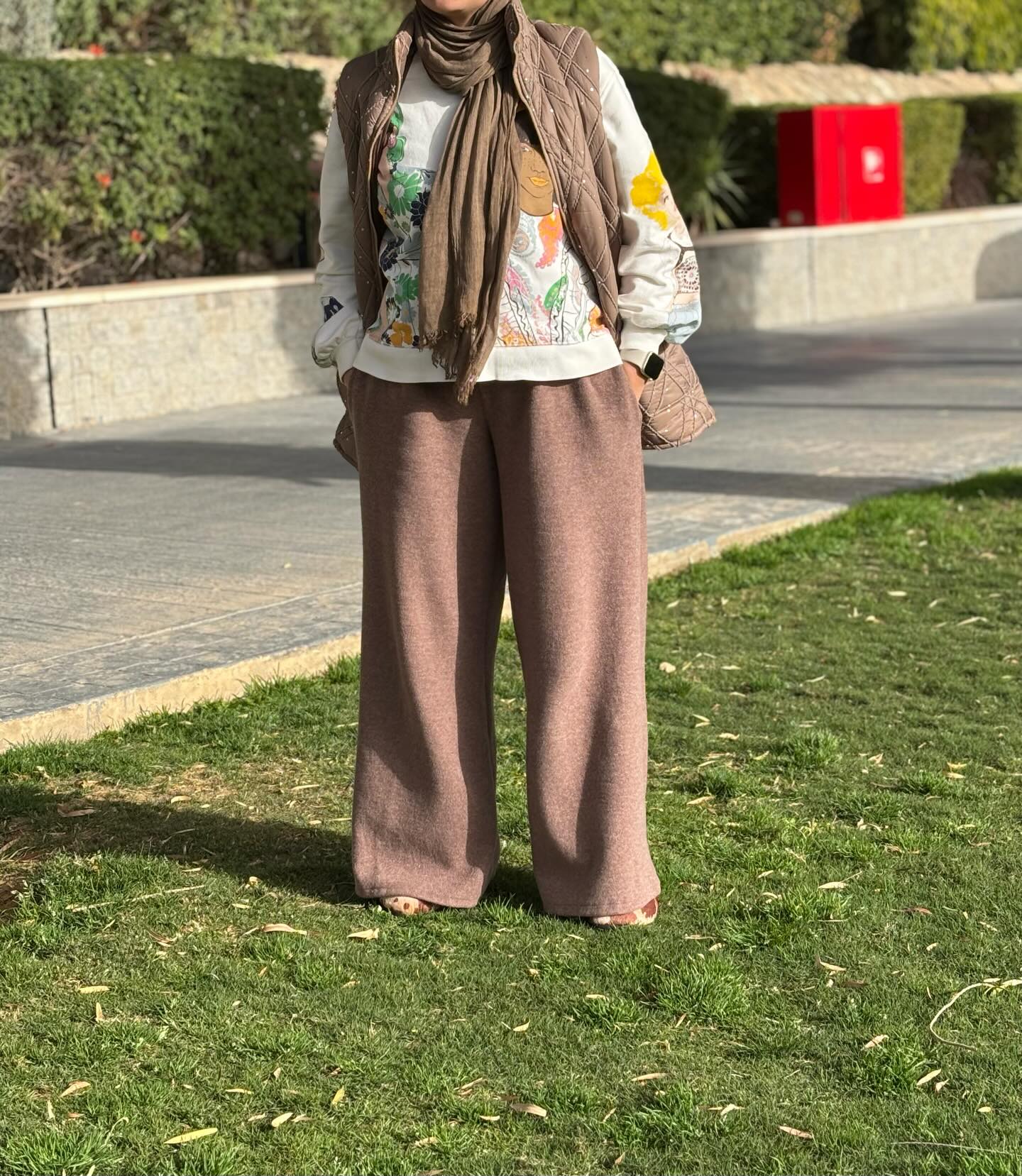Wide wool pants in brown and creamy beige, soft fabric, loose fit